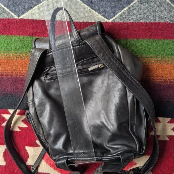 handcrafted in Amsterdam, genuine leather backpack - Picture 2 of 5